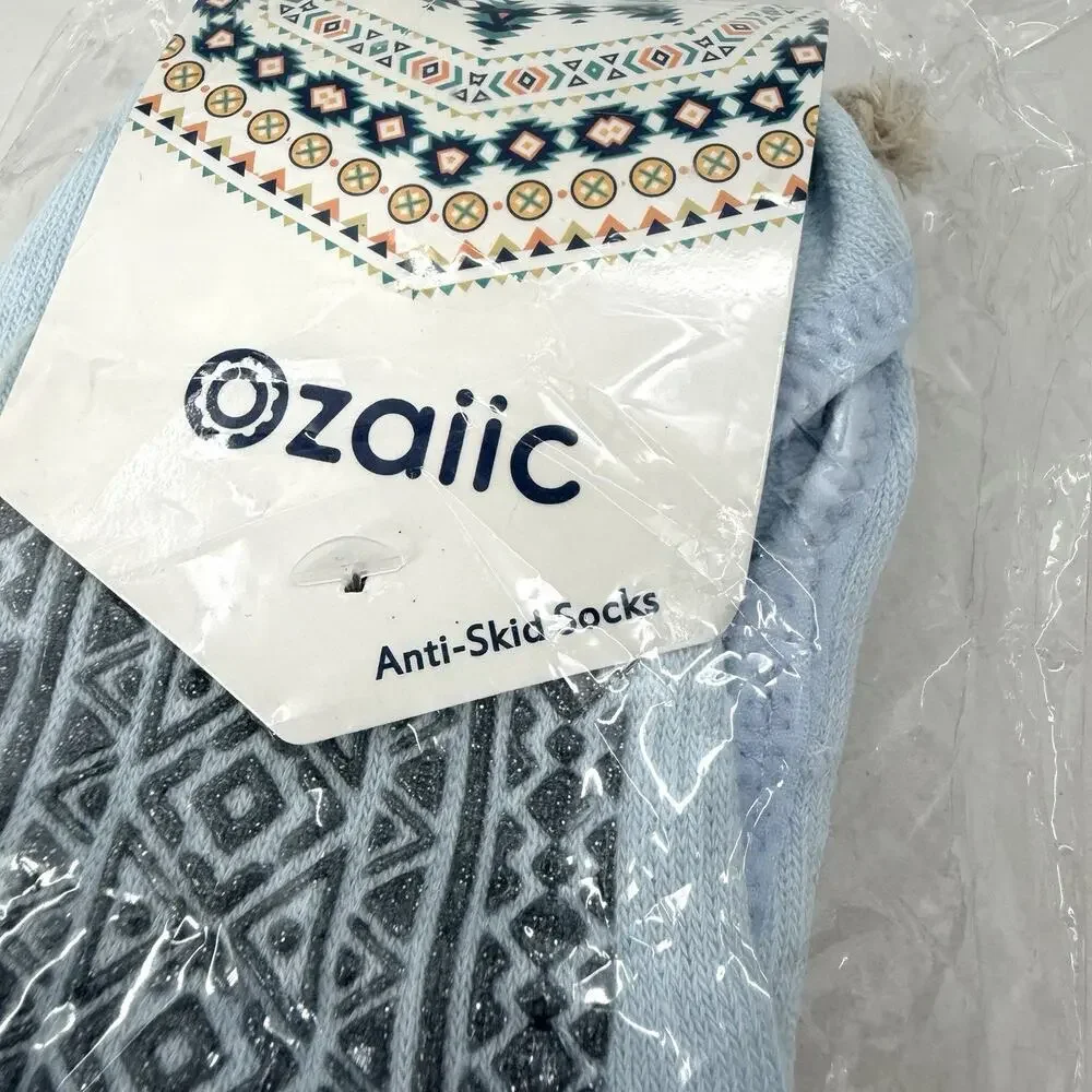 Ozaiic 2-Pack Blue & Purple Cotton Non-Slip Grip Yoga Socks One Size